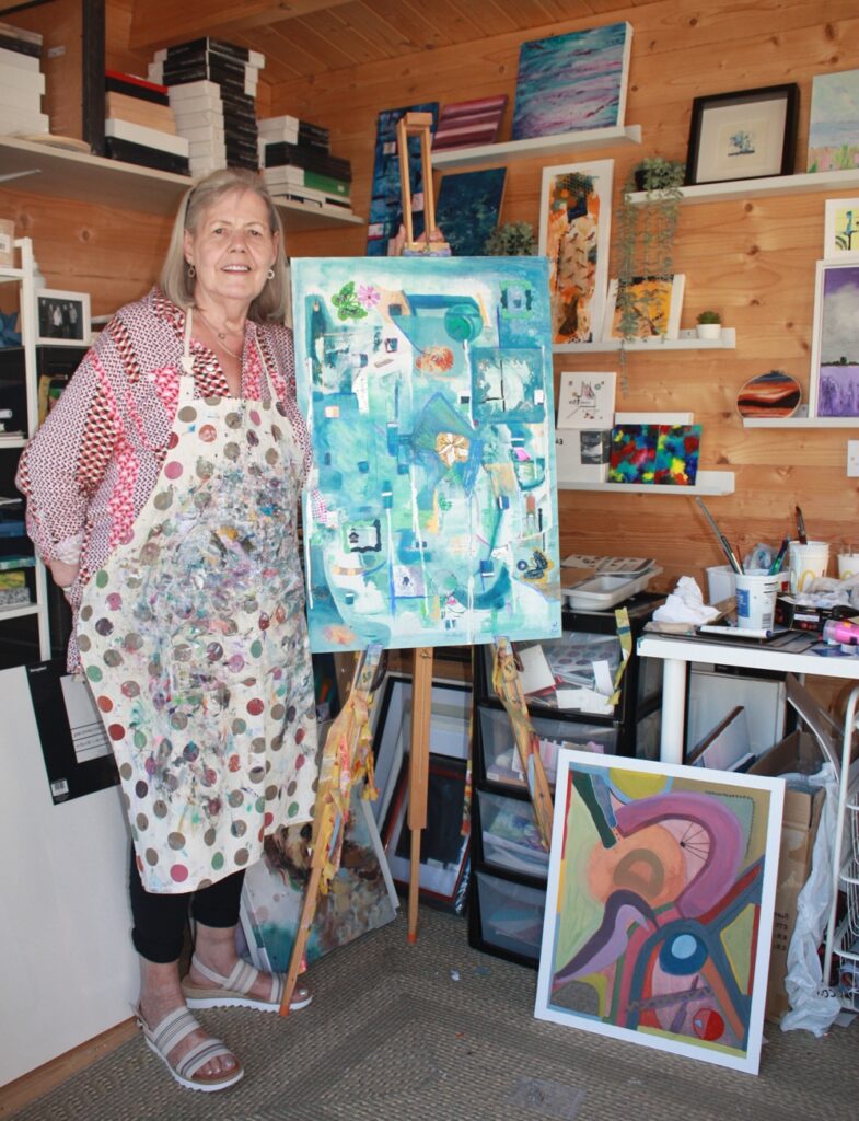 Lyn Pettigrew - The artist in her studio